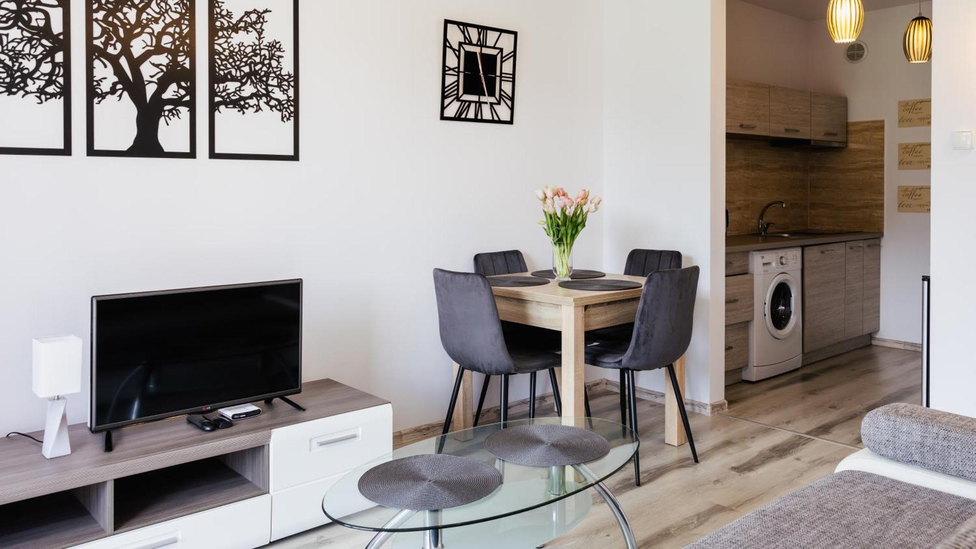 Apartamenty Sun & Snow Wczasowa W Sasiedztwie Lasu I Morza Ustka Luaran gambar