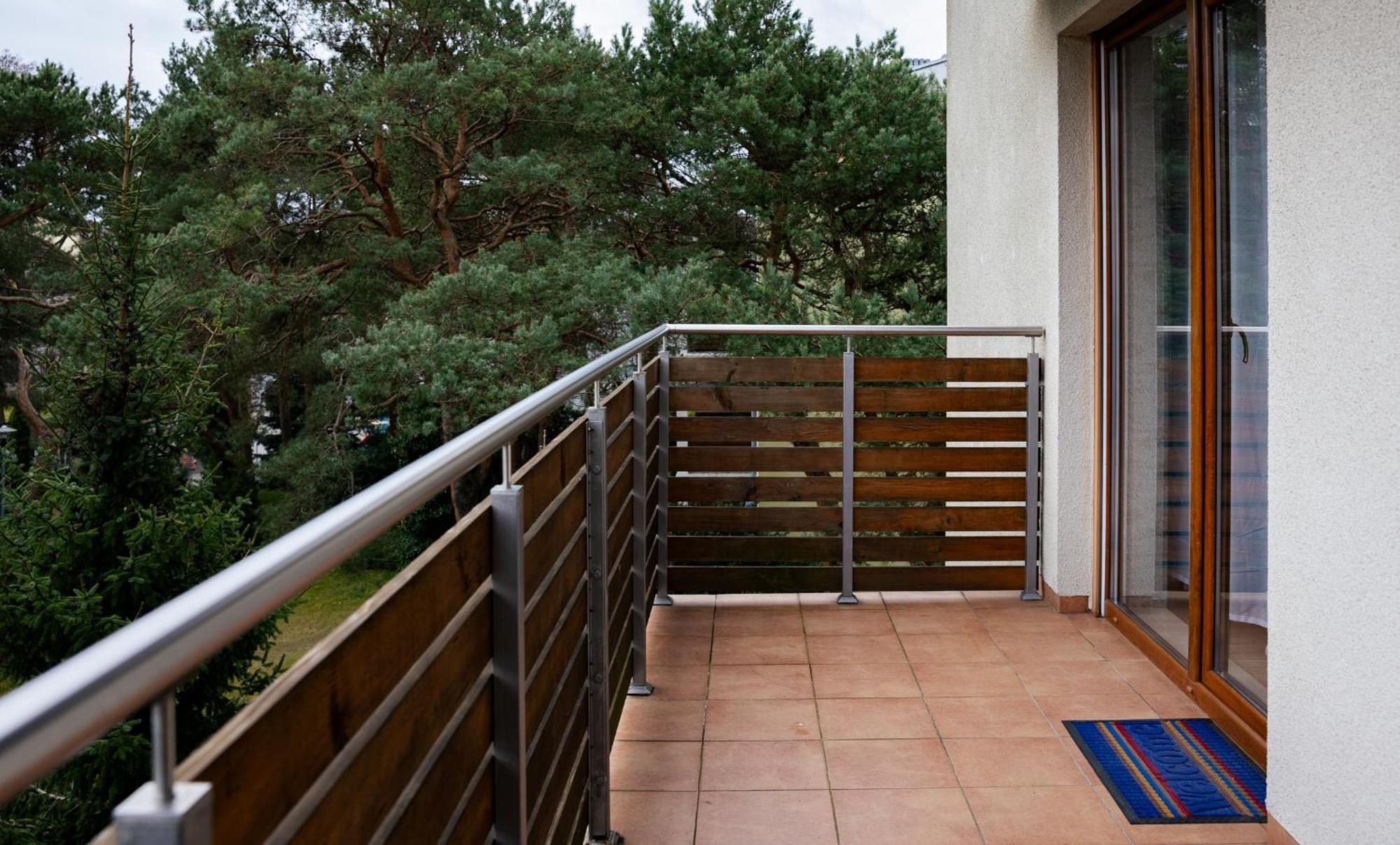 Apartamenty Sun & Snow Wczasowa W Sasiedztwie Lasu I Morza Ustka Luaran gambar