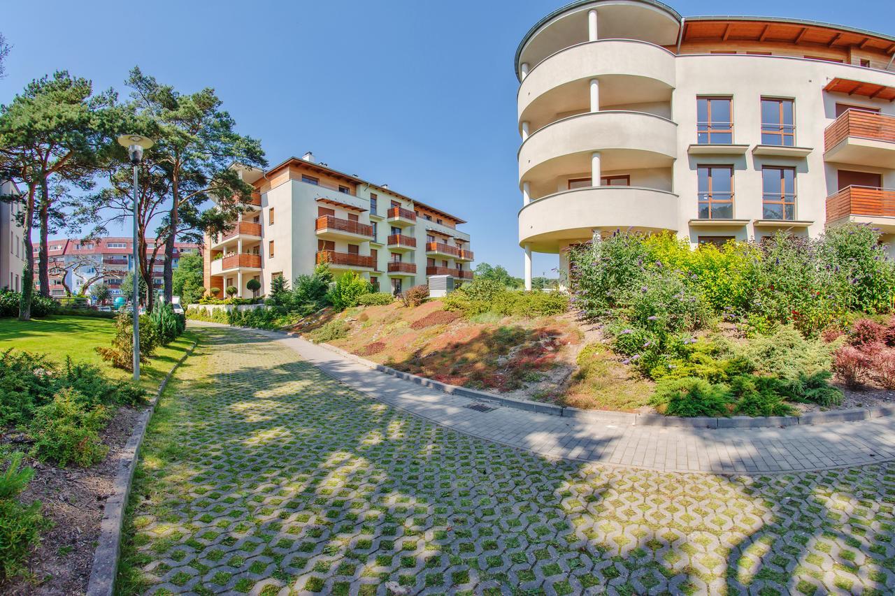 Apartamenty Sun & Snow Wczasowa W Sasiedztwie Lasu I Morza Ustka Luaran gambar